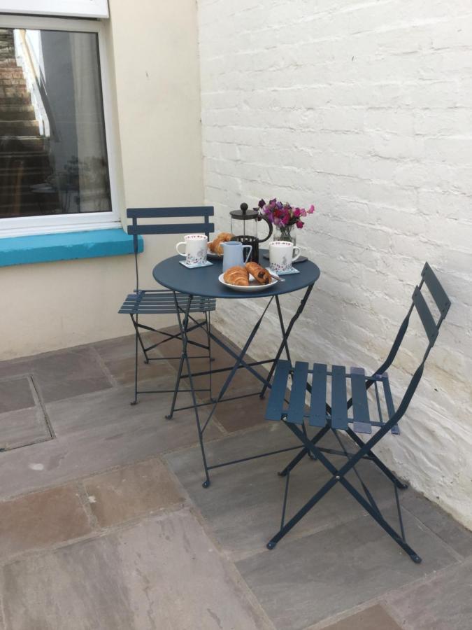Eddies By The Sea
